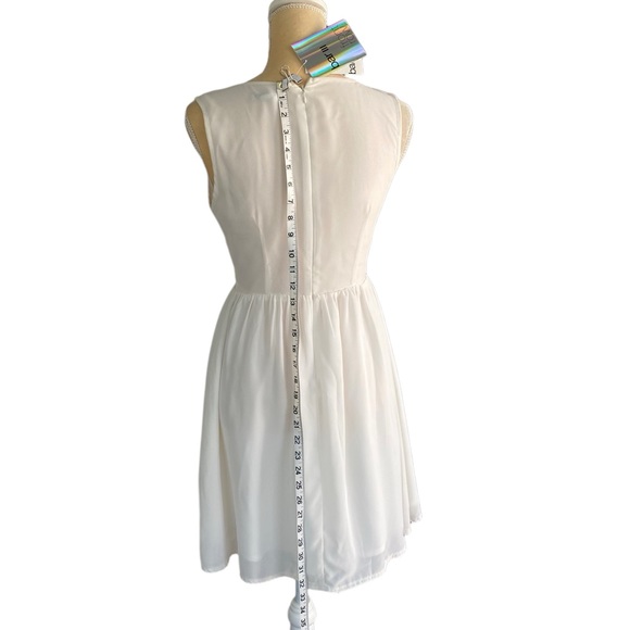 BAR III Women’s Sleeveless Floral Embroidered Mesh Bodice Dress Size: S - Picture 7 of 10